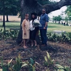 Meet your Posher, Rae